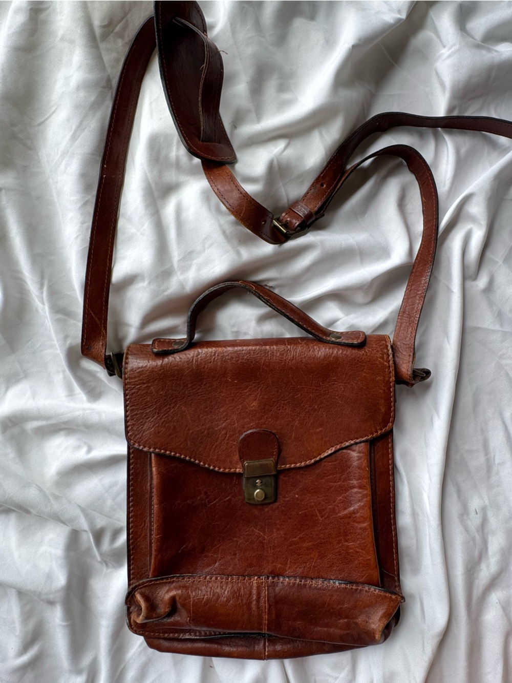 Vintage Brown Leather Crossbody Bag